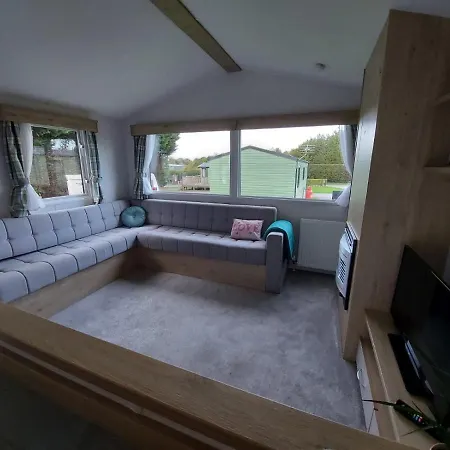 Woofles Luxury Caravan At Lido Knaresborough